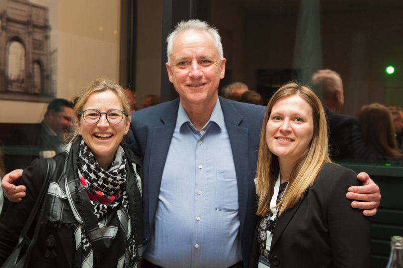 /images/slider-imgs-xs/150_Foto Loeffler_Weconact.jpg